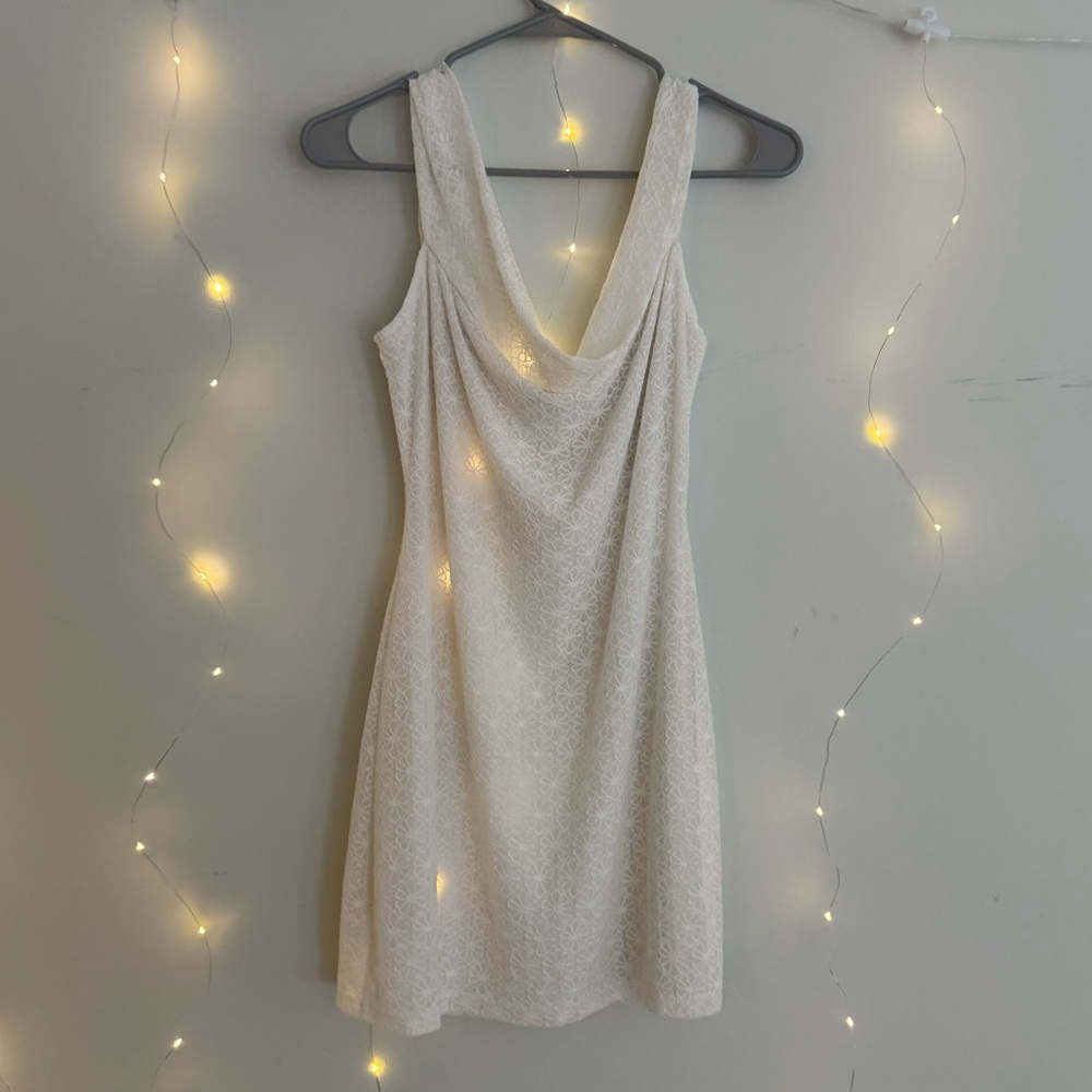Beginning Boutique White lacy dress